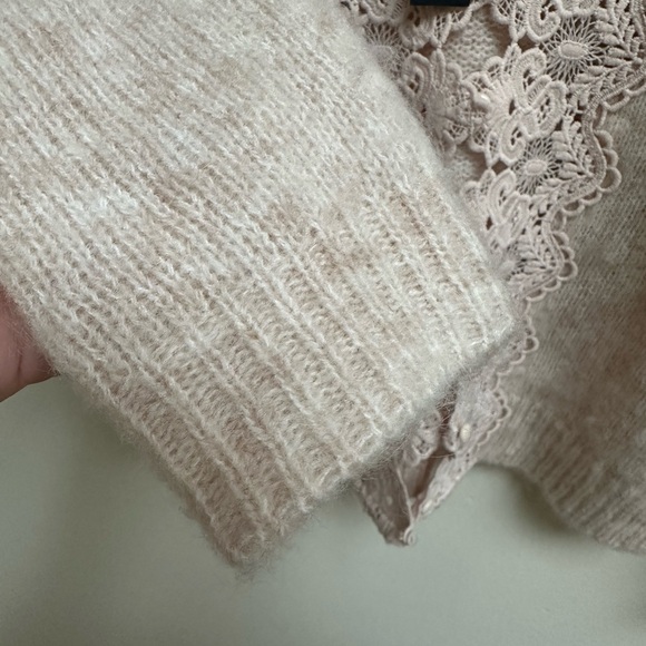 NWT House Of Harlow Elegant Beige Lace Trim Sweater Cardigan - Picture 6 of 11